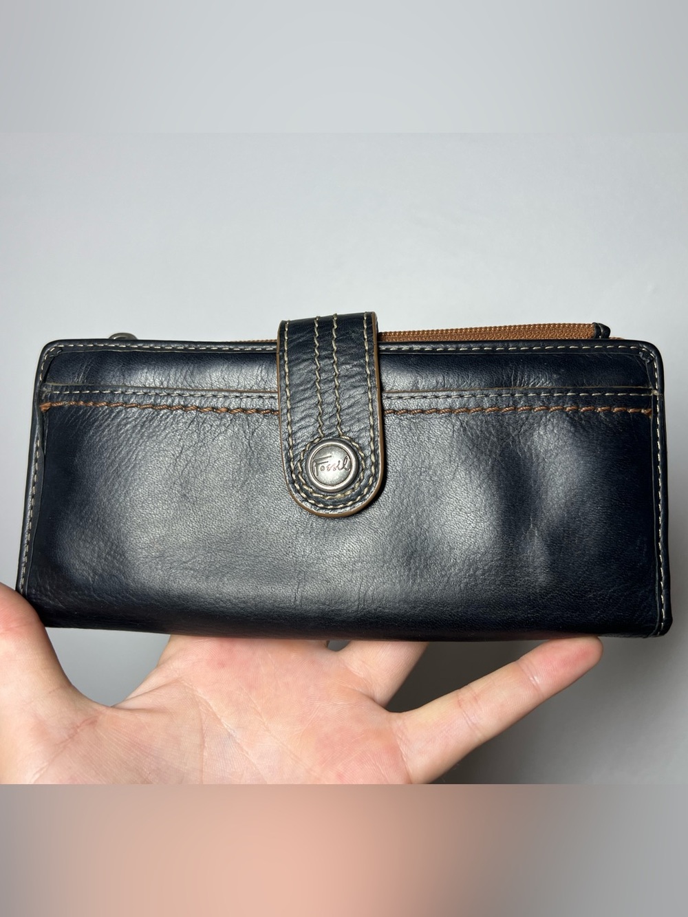 VTG Fossil Black Leather Bi-Fold Wallet w/Zip Pockets, Coin Purse, & Card Slots